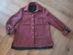 Super leuk boucle jasje / blouse van Nikkie, maat 40, Kleding | Dames, Jasjes, Kostuums en Pakken, Maat 38/40 (M), Ophalen of Verzenden