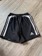 Adidas short maat 162, Zwart, Overige maten, Ophalen of Verzenden, Zo goed als nieuw