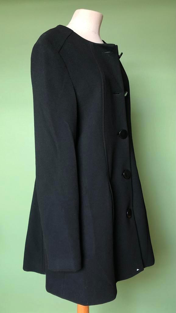 Zwarte jas van Steps maat 36., Kleding | Dames, Overige Dameskleding, Nieuw, Ophalen of Verzenden