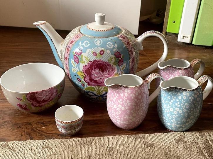 pip servies helemaal heel, geen barstjes of chips, Huis en Inrichting, Keuken | Servies, Zo goed als nieuw, Overige typen, Overige stijlen