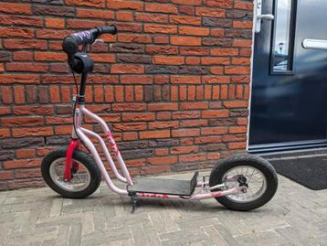 Tidit step roze beschikbaar voor biedingen