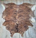Koeienhuid bruin, vloerkleed, Huis en Inrichting, Stoffering | Tapijten en Kleden, Ophalen, Gebruikt, Bruin, 150 tot 200 cm