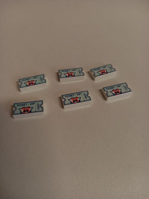 NIEUW: White Tile 1 x 2 with Light Aqua Ticket with Tear Stu, Kinderen en Baby's, Speelgoed | Duplo en Lego, Nieuw, Lego, Losse stenen