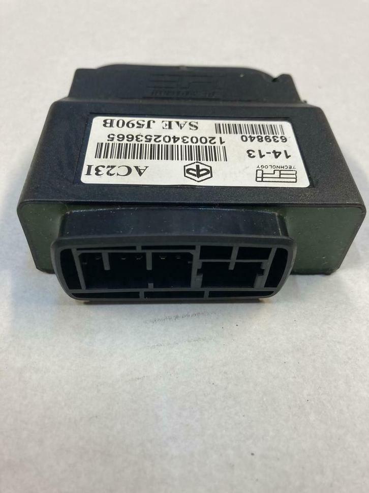 Cdi / Ecu Immobilizer Vespa 125cc 4T 639840 ac231 sae j590b, Fietsen en Brommers, Brommeronderdelen | Algemeen, Nieuw, Overige typen