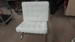 2x Witte Barcelona chairs in kar, Huis en Inrichting, Fauteuils, Ophalen, Gebruikt, Fleur@timeout.nl, Time Out