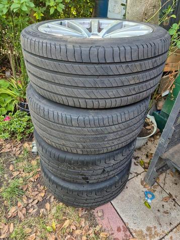  Tiguan velgen met zeer goed banden 255/40 R 19 beschikbaar voor biedingen