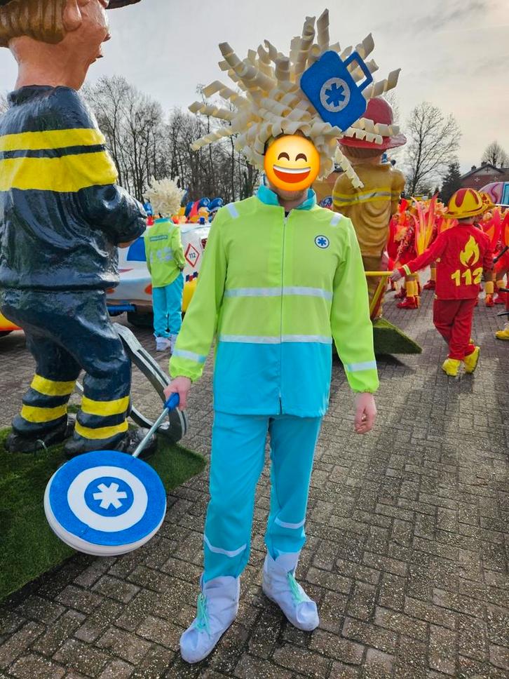 23 ambulance pakken te koop! Incl pruiken en attributen, Kleding | Heren, Carnavalskleding en Feestkleding, Gedragen, Overige maten