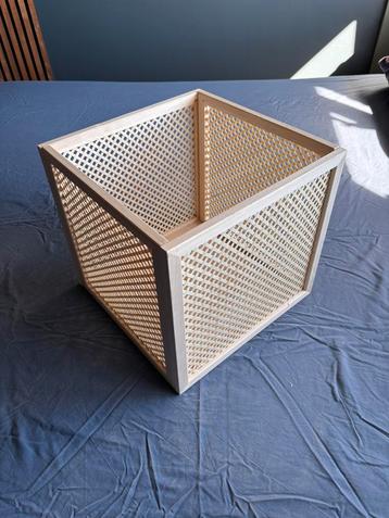 Ikea kallax mand TEAB beschikbaar voor biedingen