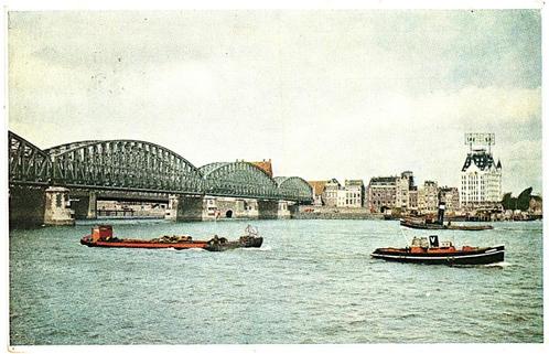 913049	Rotterdam	Maasbrug	1952	parlevinker  ? Of sleepboot?, Verzamelen, Ansichtkaarten | Nederland, Gelopen, Zuid-Holland, 1940 tot 1960