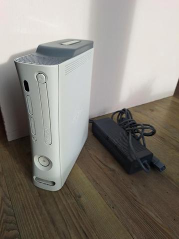 Xbox 360 Console 60Gb HDD  - lees de advertentie beschikbaar voor biedingen