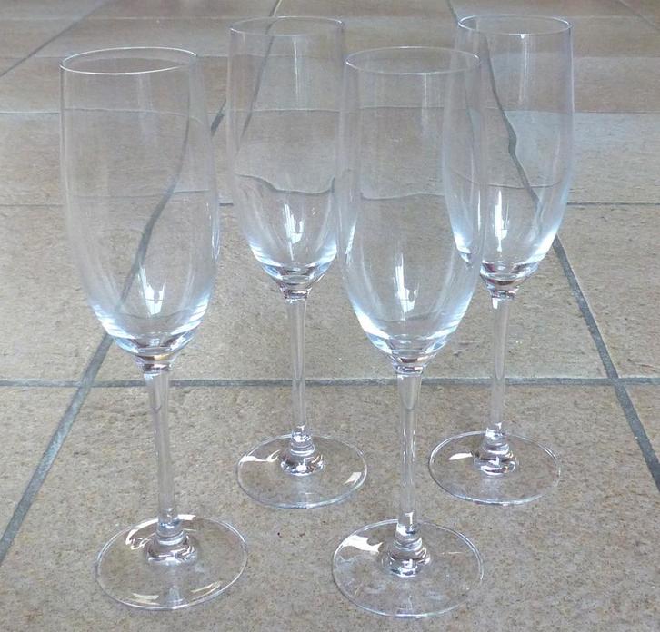 Chef & Sommelier C&S champagne glazen 4x champagneglas, Huis en Inrichting, Keuken | Servies, Gebruikt, Glas of Glazen, Effen