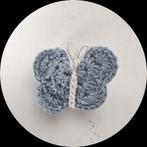 Lichtblauw vlinder broche, gehaakt van borduurzijde, Overige materialen, Blauw, Ophalen of Verzenden