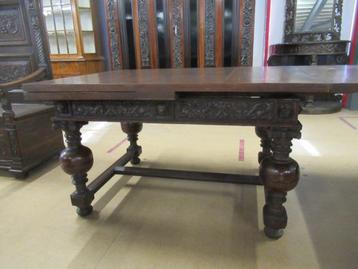 Oer 10498 ANTIEKE tafel met snijwerk en uitschuifbladen beschikbaar voor biedingen