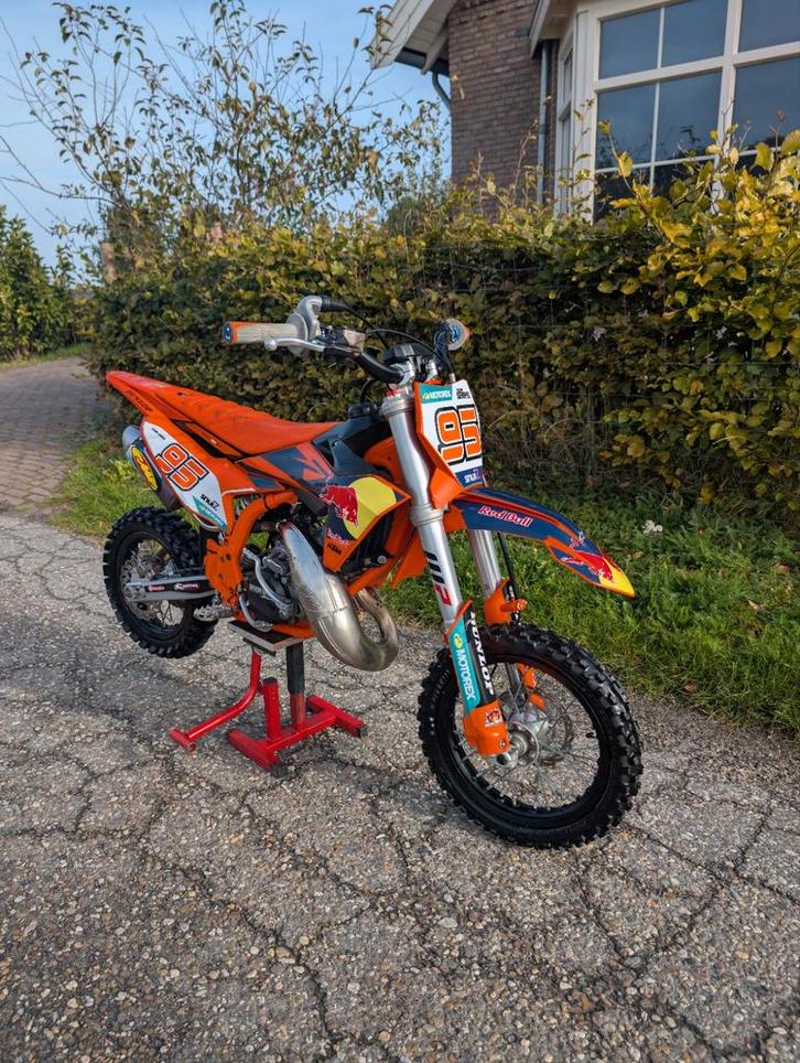 KTM 50 SX Factory- 2024. Zeer nette en snelle machine!, Fietsen en Brommers, Brommers | Crossbrommers, Zo goed als nieuw, Overige merken