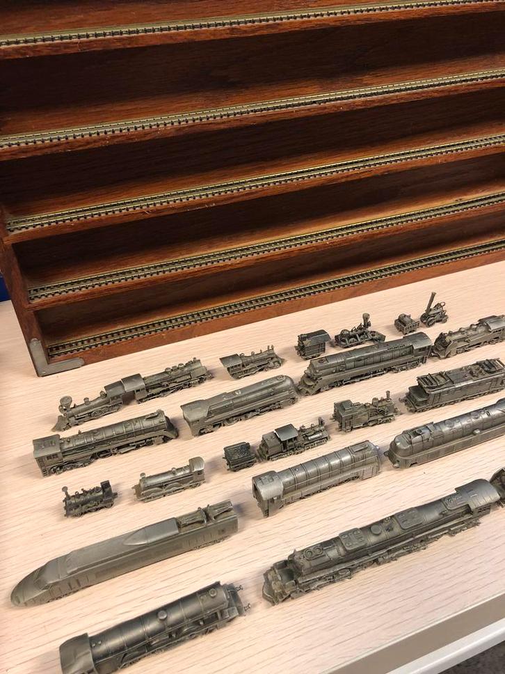 Twee Franklin Mint miniatuur treinverzamelingen van tin, Verzamelen, Spoorwegen en Tramwegen, Gebruikt, Trein, Overige typen, Ophalen