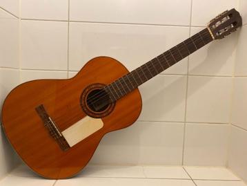 Alhambra Akoestische Gitaar 1974 Alicante Spain Breuk beschikbaar voor biedingen