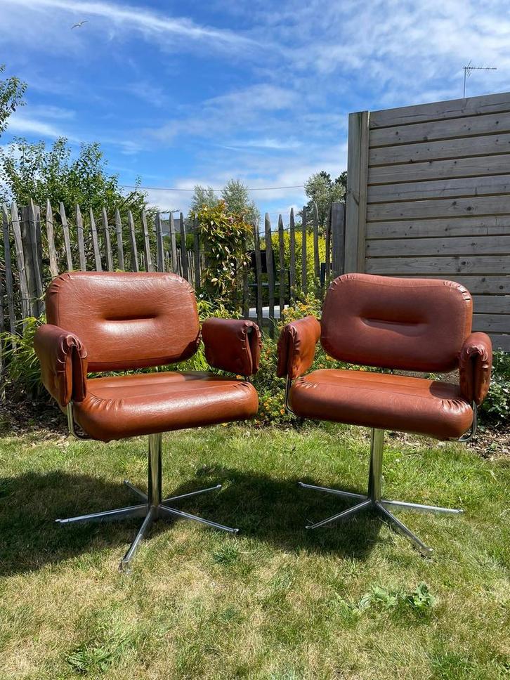Vintage Cognac Lederen Stoelen - Jaren 60, Huis en Inrichting, Stoelen, Gebruikt, Twee, Leer, Metaal, Bruin, Ophalen