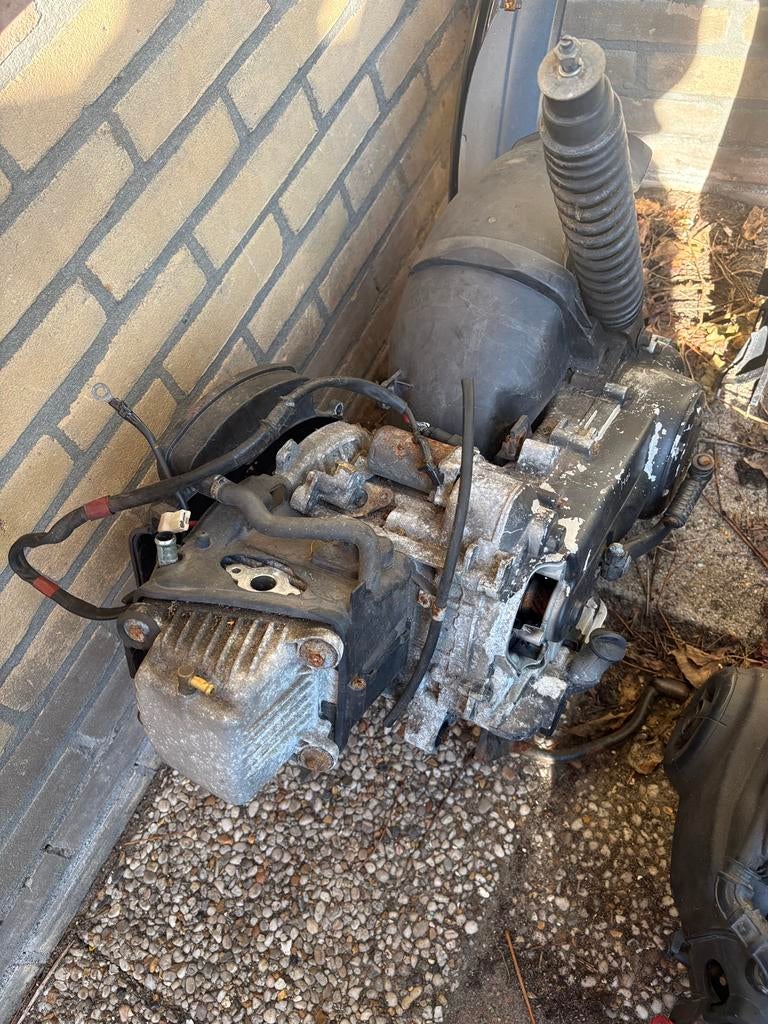 Piaggio zip blokken in onderdelen, Fietsen en Brommers, Scooters | Piaggio, Ophalen of Verzenden, Benzine, Zip