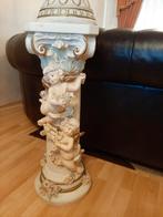 Pilaar en vaas, Ophalen, Gebruikt