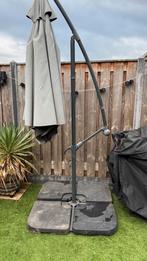Zweefparasol met voet en houder, Tuin en Terras, Parasols, Ophalen, Gebruikt, Kantelbaar, Zweefparasol