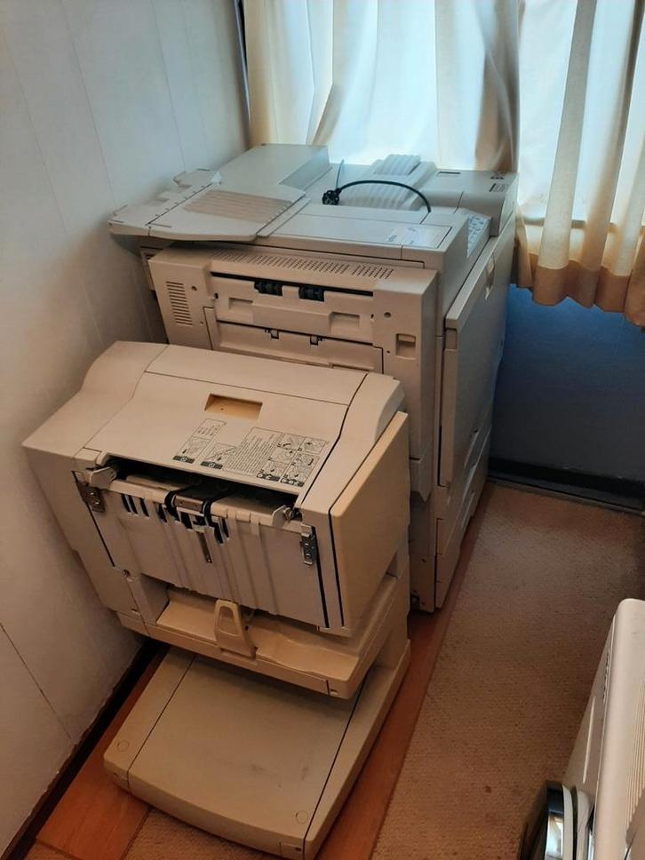 Laser kantoor printer kleur en zwartwit, Computers en Software, Printers, Ophalen of Verzenden