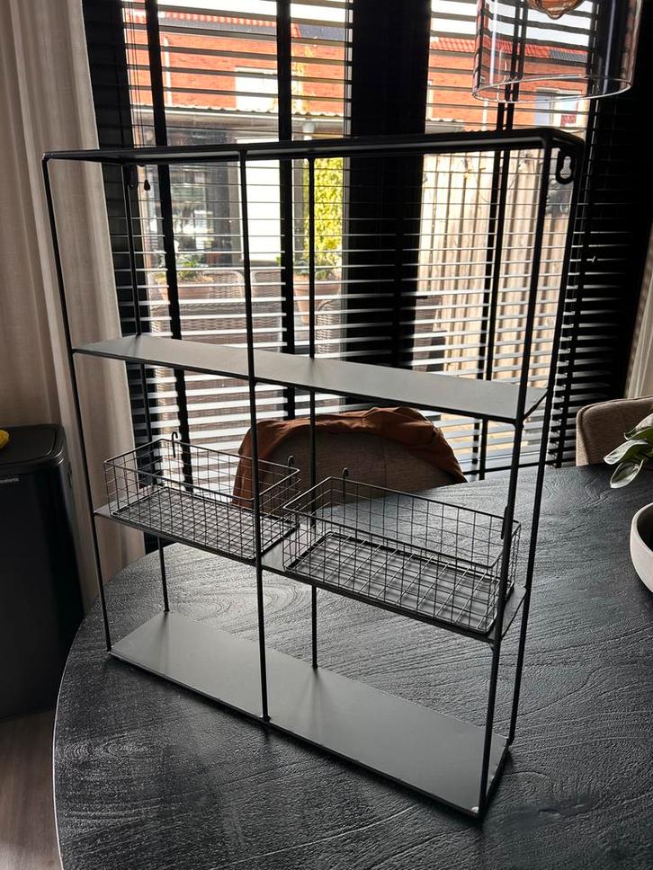 Stijlvolle wandrek met metalen rekjes, Huis en Inrichting, Woonaccessoires | Wandplanken en Boekenplanken, Zo goed als nieuw, Ophalen