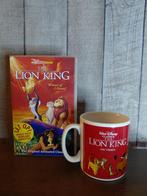 Cadeauset Disney The Lion King videoband en beker., Cd's en Dvd's, VHS | Kinderen en Jeugd, Gebruikt, Tekenfilm, Alle leeftijden