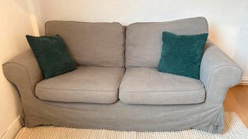 Ektorp grijze bank in goede staat - afbeelding 2