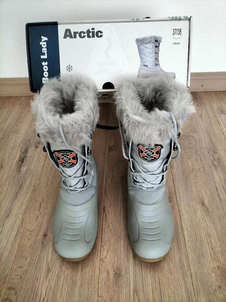 Snowboots, Kleding | Dames, Schoenen, Zo goed als nieuw, Snowboots, Grijs, Ophalen of Verzenden