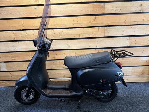 SENZO Bromscooter RivaLux S (bj 2022), Fietsen en Brommers, Brommers | Overige merken, Gebruikt