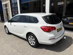 Opel Astra Sports Tourer 1.4 Turbo Business + NL AUTO MET N., Voorwielaandrijving, Euro 5, 4 cilinders, Wit