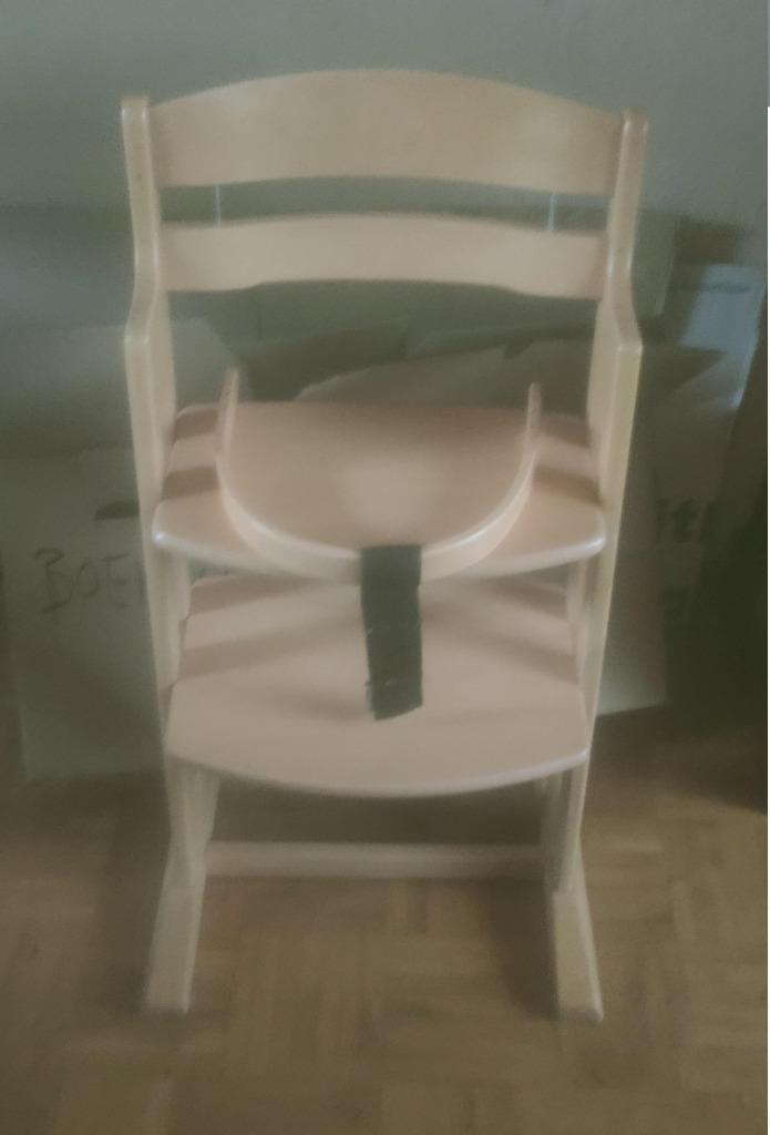 IKEA houten kinderstoel., Kinderen en Baby's, Kinderstoelen, Zo goed als nieuw, Meegroeistoel, Gordel(s), Ophalen