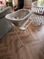 Babybad op onderstel - Handig en comfortabel!, Kinderen en Baby's, Badjes en Verzorging, Zo goed als nieuw, Badje, Standaard, Ophalen