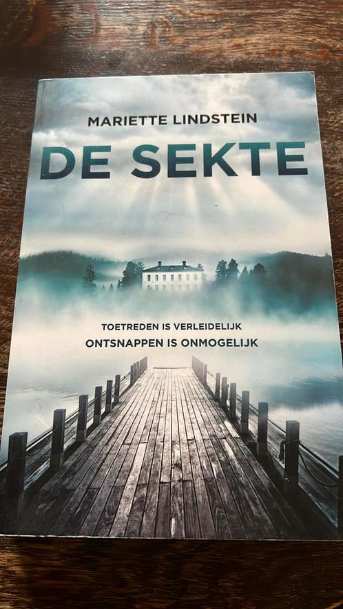 Mariette Lindstein - De sekte, Boeken, Thrillers, Zo goed als nieuw, Nederland, Ophalen of Verzenden