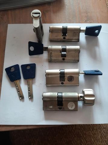 Multi lock 5x gelijksluitend cilinder sgk2  5xsleutel 1 knop beschikbaar voor biedingen