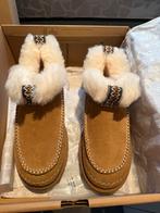 Nieuwe uggs, UGG, Beige, Lage of Enkellaarzen, Nieuw
