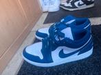 Nike Jordan Low Blauw/Wit, Kleding | Heren, Schoenen, Ophalen of Verzenden, Zo goed als nieuw, Blauw, Sneakers of Gympen