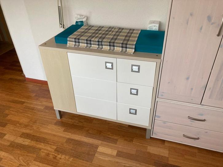 Commode, Kinderen en Baby's, Kinderkamer | Commodes en Kasten, Gebruikt, Commode, 90 tot 105 cm, 100 cm of meer, 50 tot 70 cm