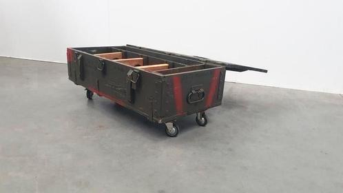 Munitiekist op wielen legergroen, Antiek en Kunst, Curiosa en Brocante, Ophalen