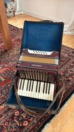 Accordeon Hohner Student II, Muziek en Instrumenten, Accordeons, Gebruikt, Overige formaten, Hohner, Met riemen
