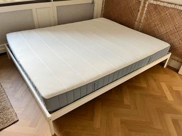 Like NEW-IKEA bed frame, mattress, and headboard - afbeelding 2