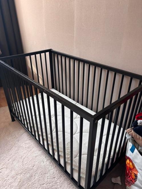 Baby ledikant zwart, Kinderen en Baby's, Babywiegjes en Ledikanten, Gebruikt, Ledikant, Ophalen