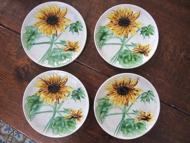 Set van 4 antieke wandborden met opgelegde zonnebloemen, Antiek en Kunst, Antiek | Wandborden en Tegels, Ophalen of Verzenden