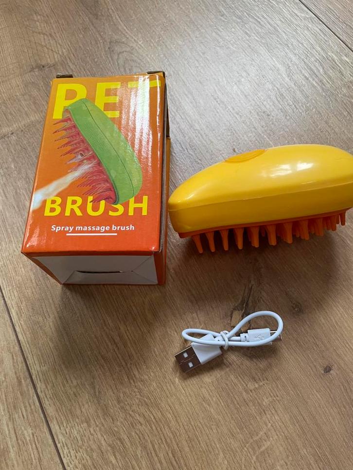 Nieuwe pet brush met stoom, Dieren en Toebehoren, Overige Dieren-accessoires, Zo goed als nieuw, Ophalen of Verzenden