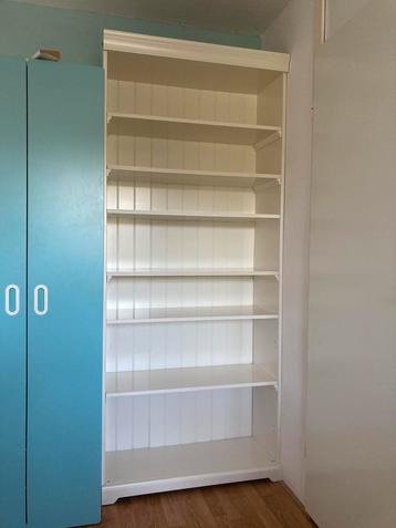 Liatorp boekenkast Ikea beschikbaar voor biedingen