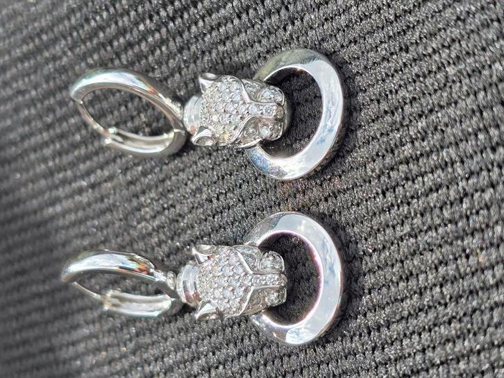 18 krt witgouden oorbellen cartier vol briljant gezet., Sieraden, Tassen en Uiterlijk, Oorbellen, Zo goed als nieuw, Goud, Goud