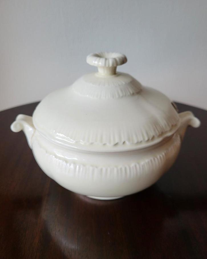 Antieke kleine terrine van Wedgwood Etruria, Antiek en Kunst, Antiek | Schalen, Ophalen of Verzenden