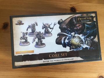 Dungeons & Lasers Deuslair Core Set 1 en 2 (van 3) beschikbaar voor biedingen