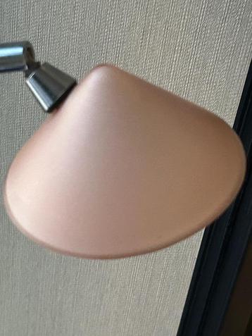 Vintage vloerlamp Pola , Rood / Roze beschikbaar voor biedingen