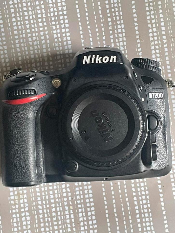 Nikon D7200 + MB-D15 Battery Grip, Audio, Tv en Foto, Fotocamera's Digitaal, Gebruikt, Spiegelreflex, Nikon, Geen optische zoom